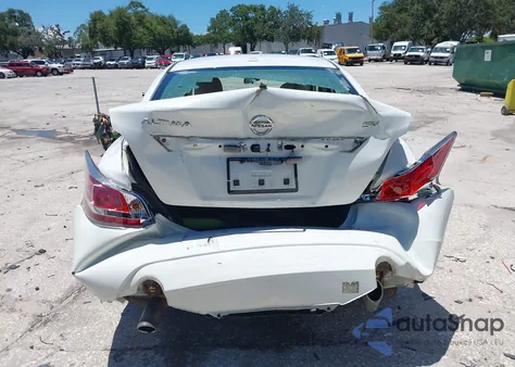 2015 Nissan Altima 2.5 Sv z USA, uszkodzony, nr VIN 1N4AL3AP4FC421239